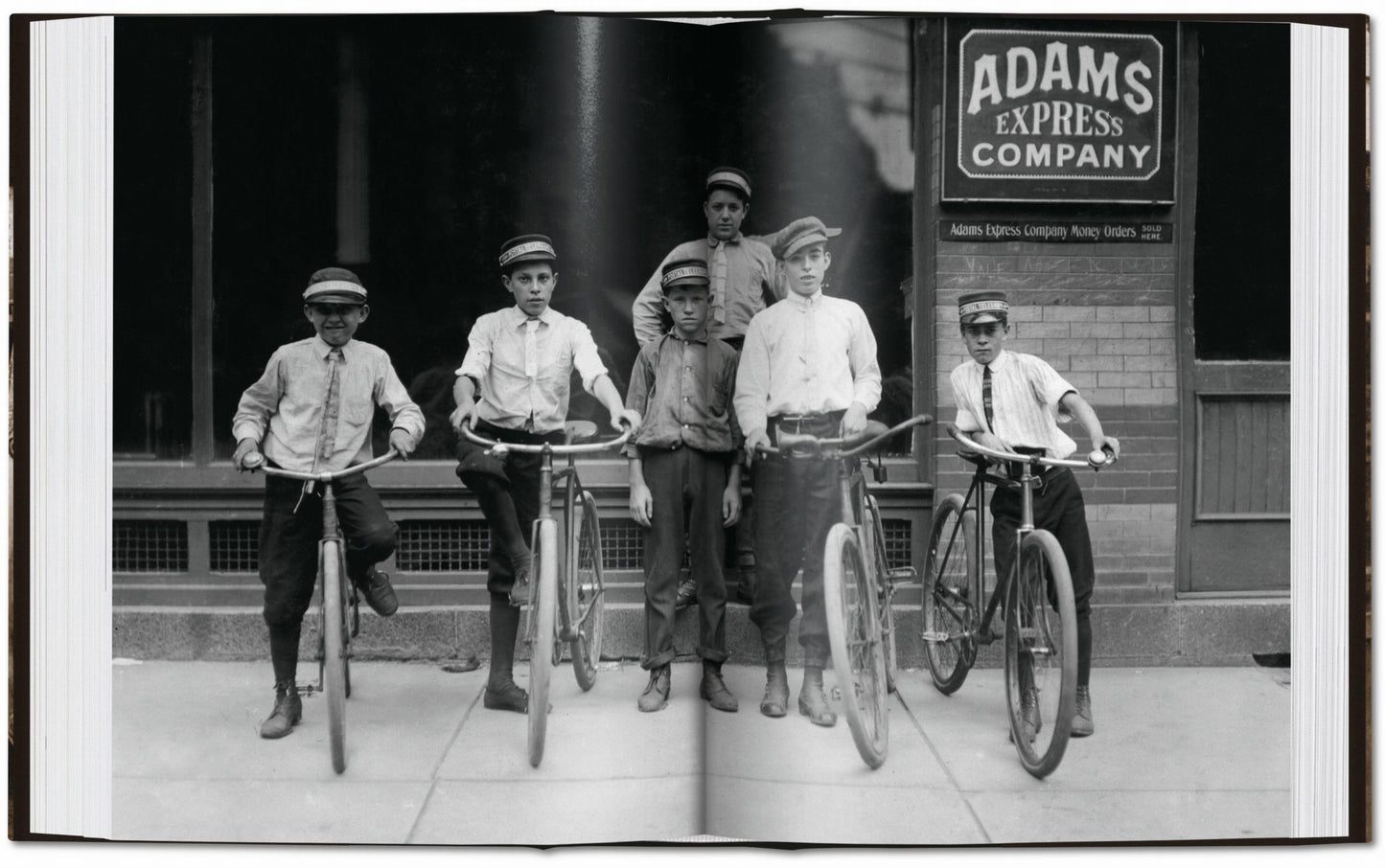 America at work - Lewis W. Hine